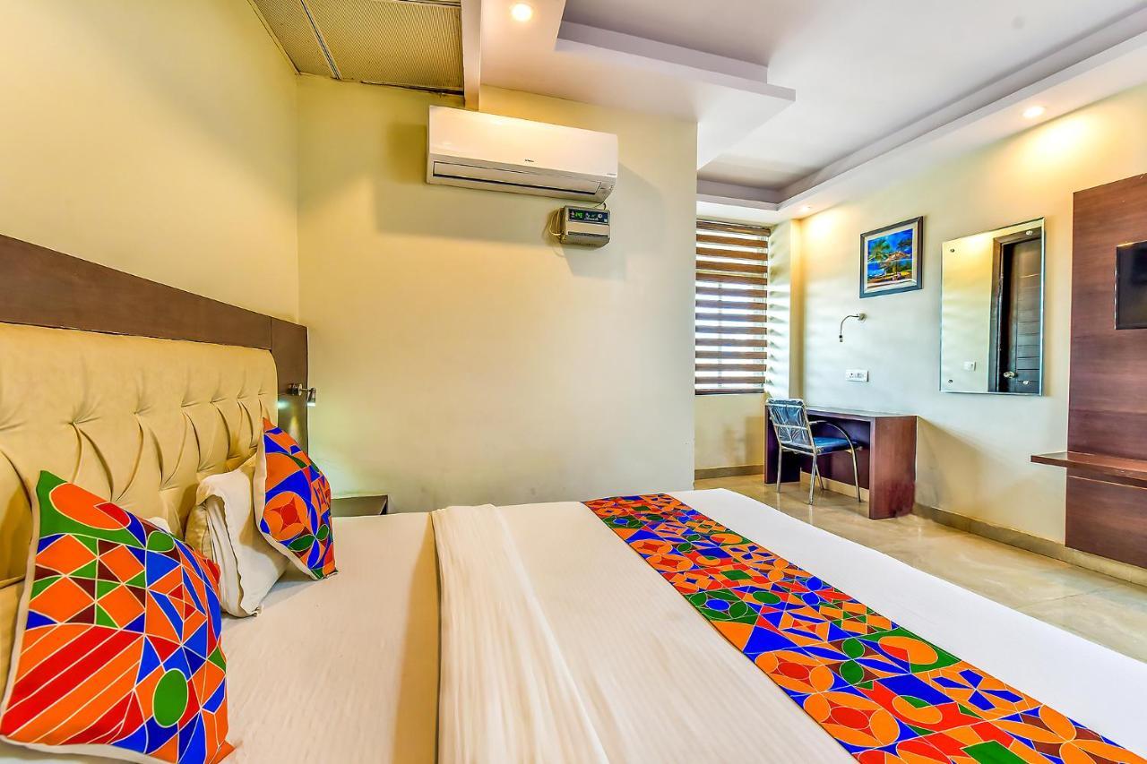 Fabhotel Surya Residency 데라둔 외부 사진